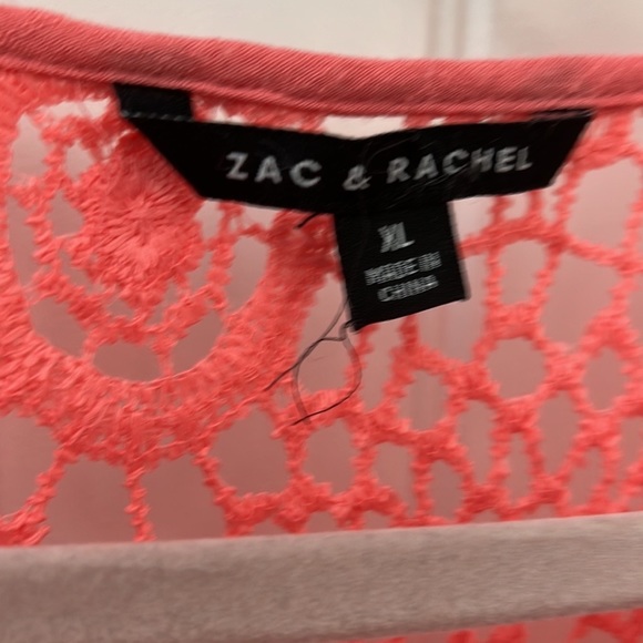 Very pretty top beautiful pink color absolutely gorgeous. - Picture 3 of 4